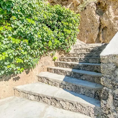 Beachfront For 3 Persons Apartment *